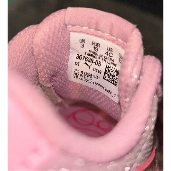 Puma pink sparkle sneakers size 4 Toddler - Picture 5 of 5